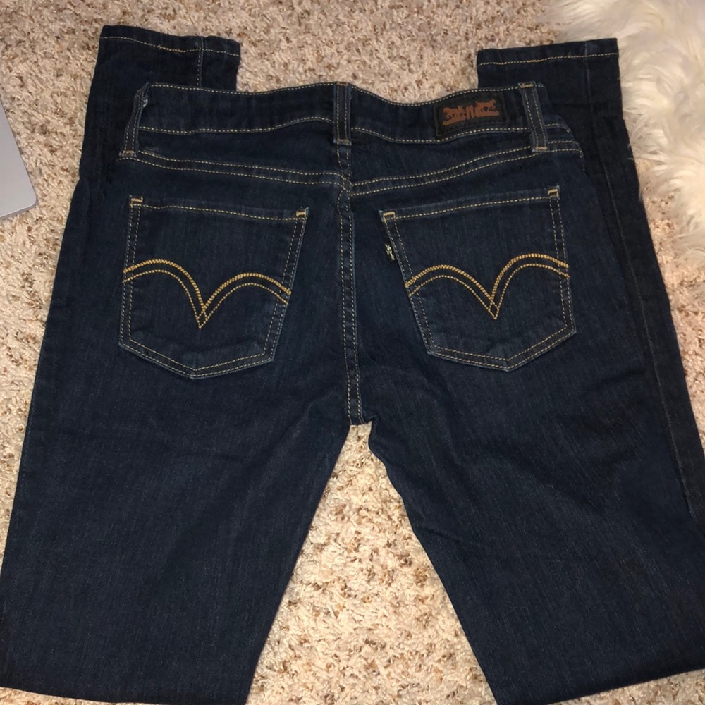 Levi 535 legging jeans!